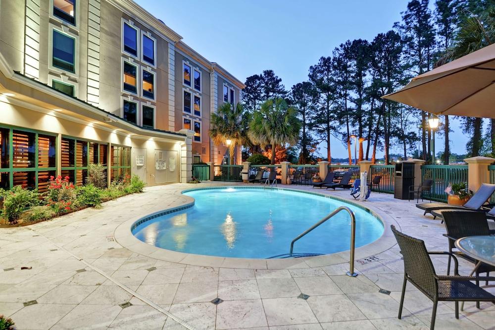 Hampton Inn Charleston North Exterior photo